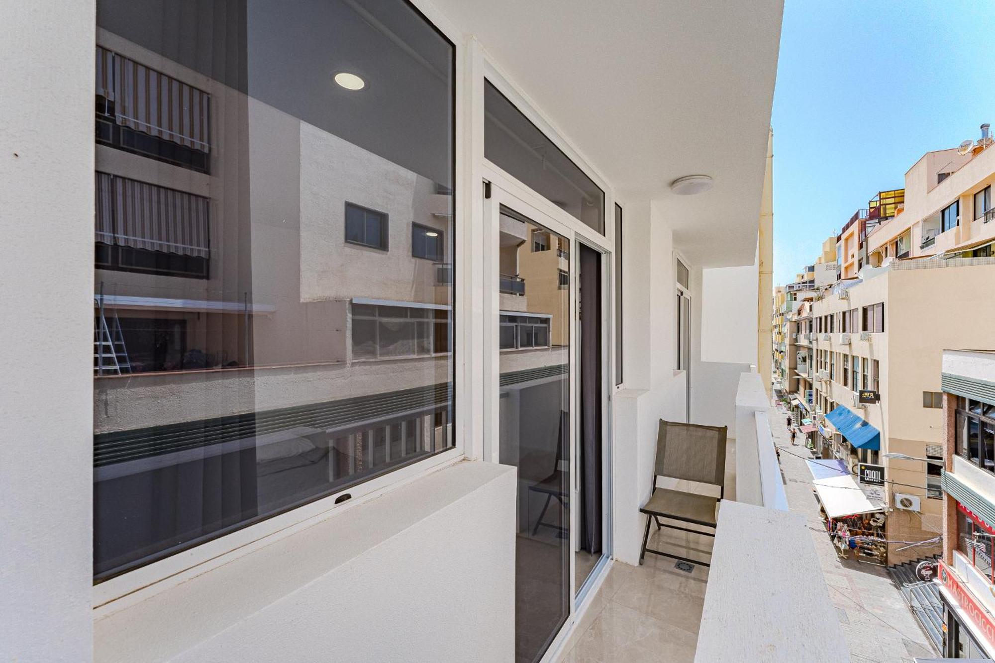 Few Steps From The Beach Hostel In Los Cristianos Arona  Luaran gambar