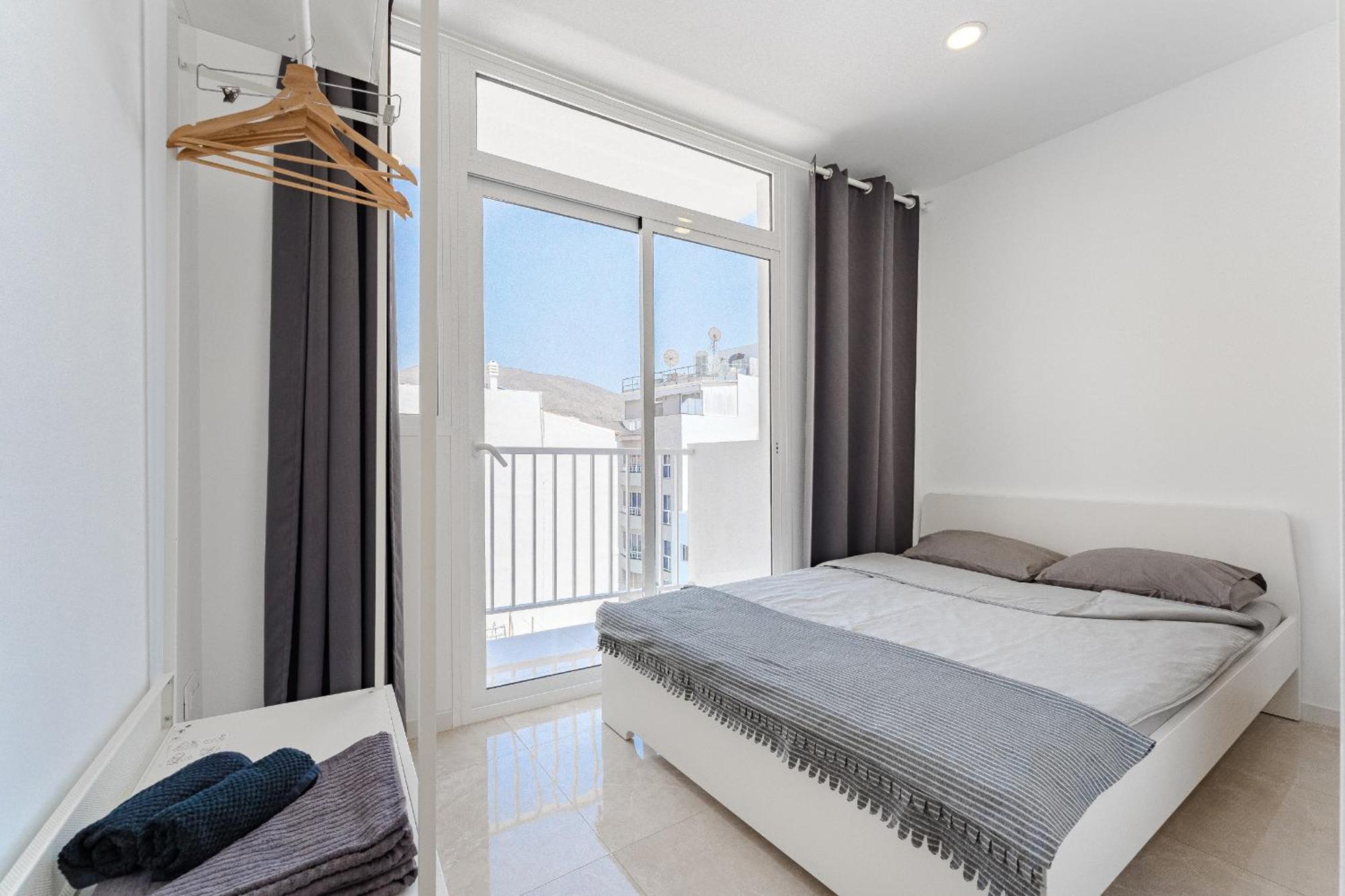 Few Steps From The Beach Hostel In Los Cristianos Arona  Luaran gambar