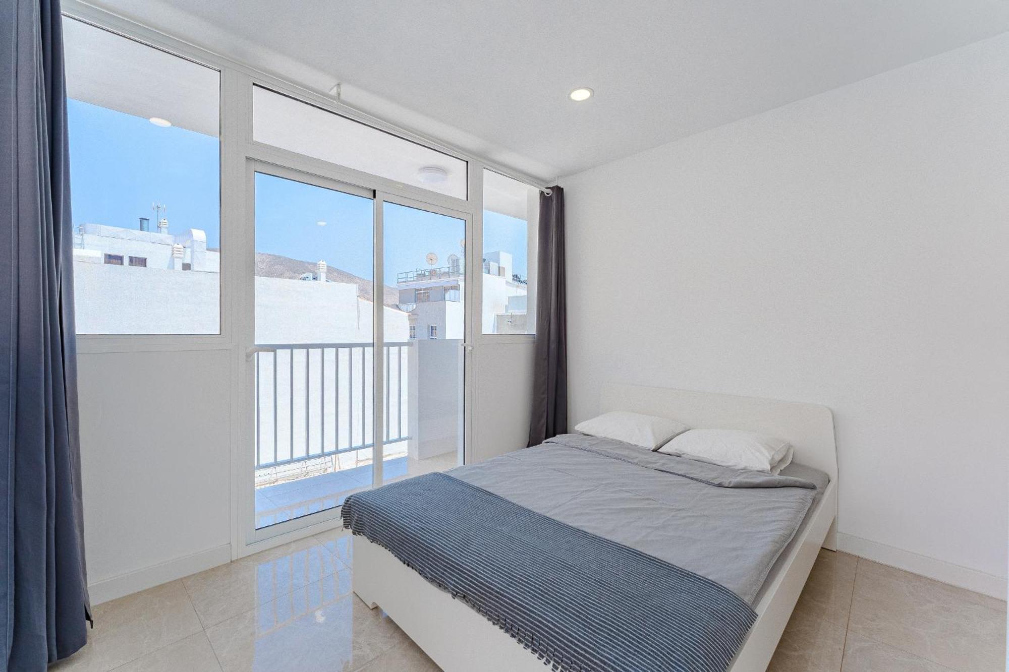 Few Steps From The Beach Hostel In Los Cristianos Arona  Luaran gambar
