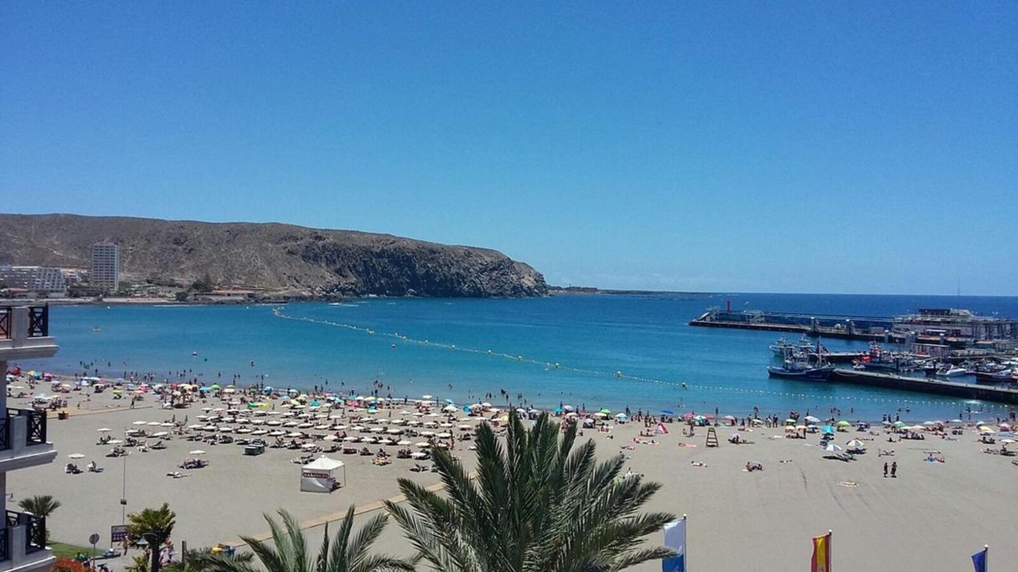 Few Steps From The Beach Hostel In Los Cristianos Arona  Luaran gambar